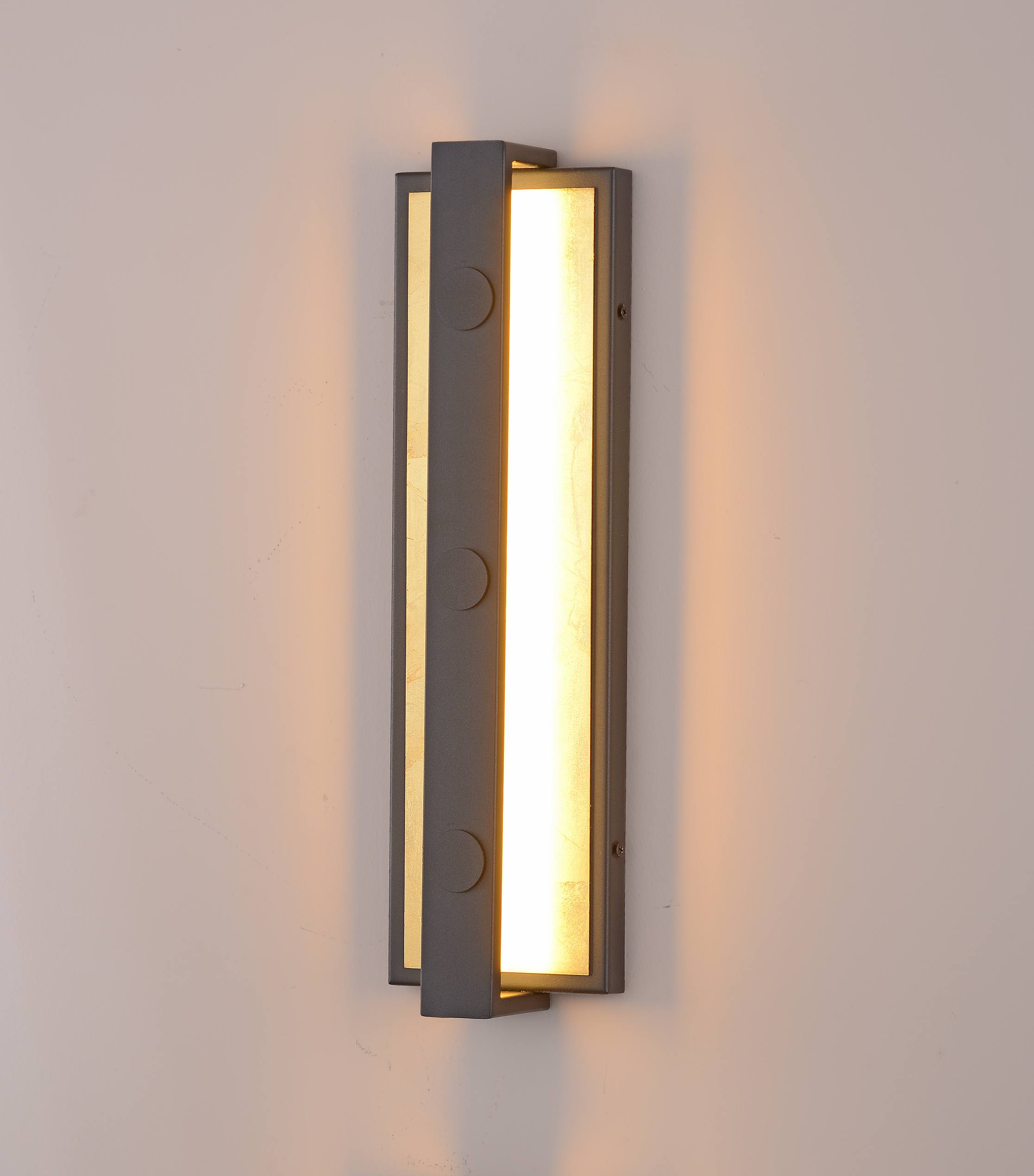 Sconce ຝາຜະໜັງ Gold-Foil ໂລຫະແນວຕັ້ງ